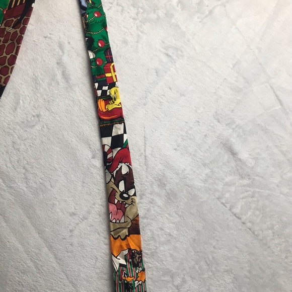 VTG Looney Tunes Mania Christmas Holiday Tie Taz Tweety Bird Bugs Bunny  *Flaw - Picture 6 of 12